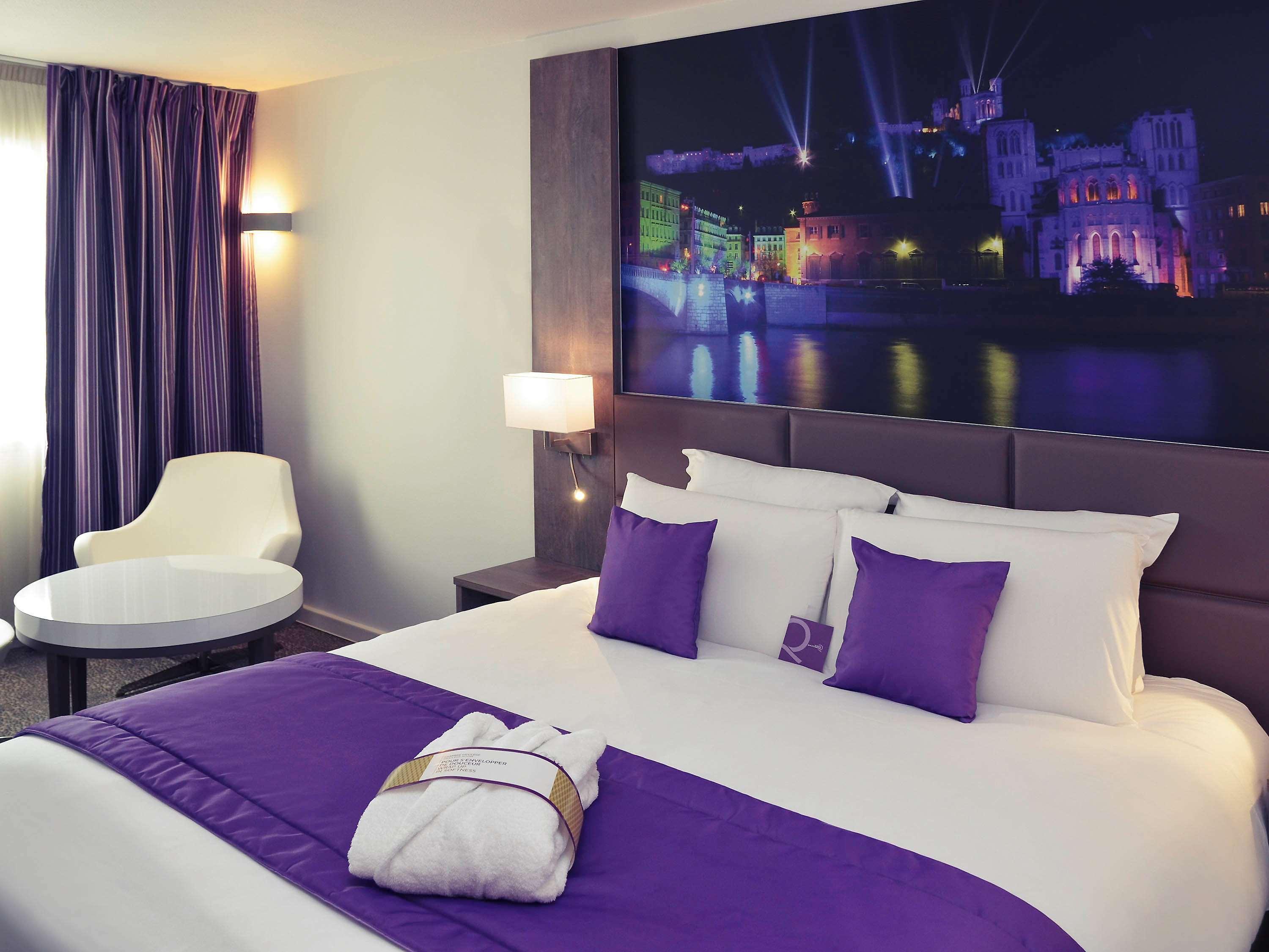 Mercure Lyon Est Chaponnay Exteriör bild