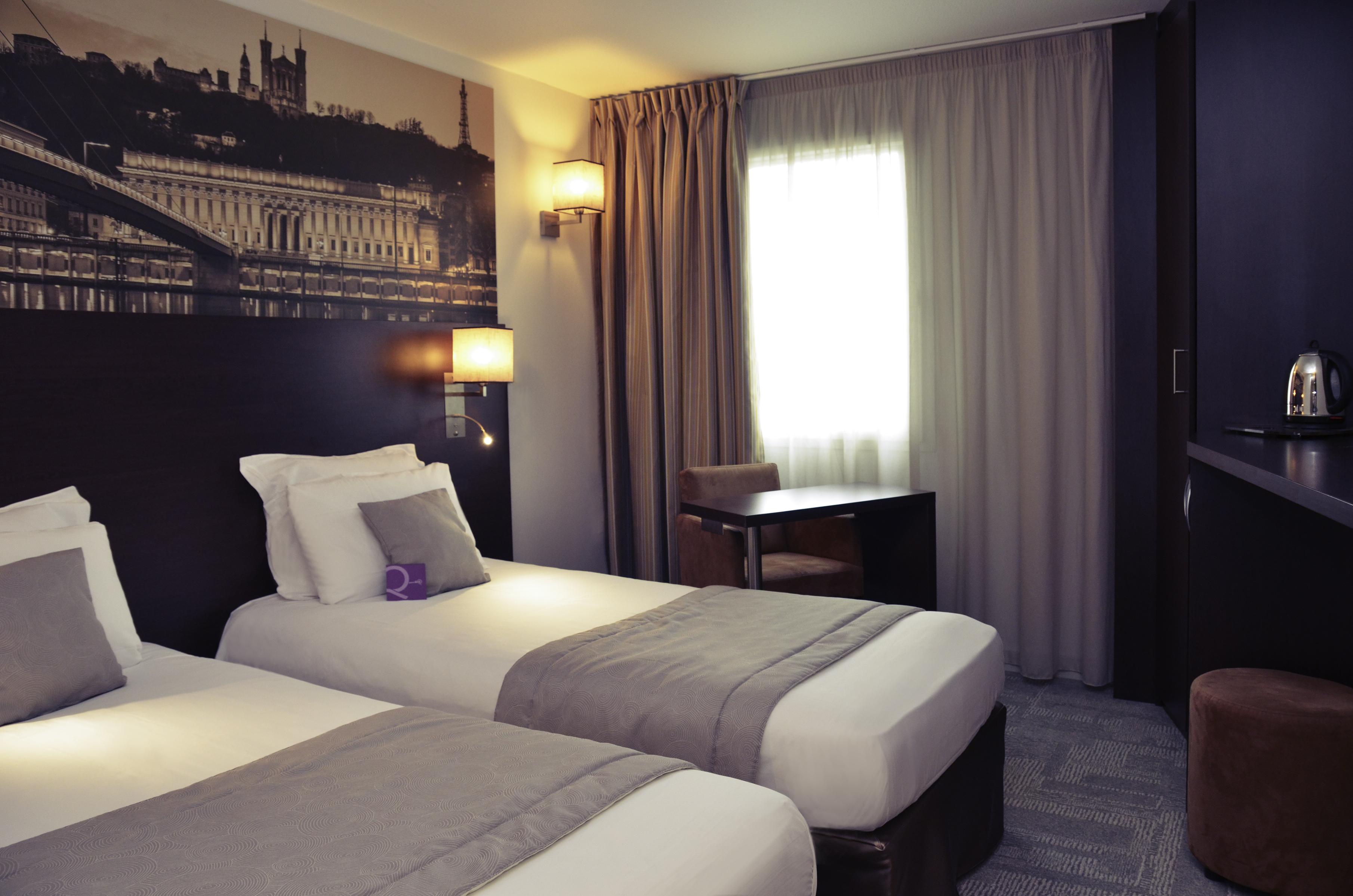 Mercure Lyon Est Chaponnay Exteriör bild