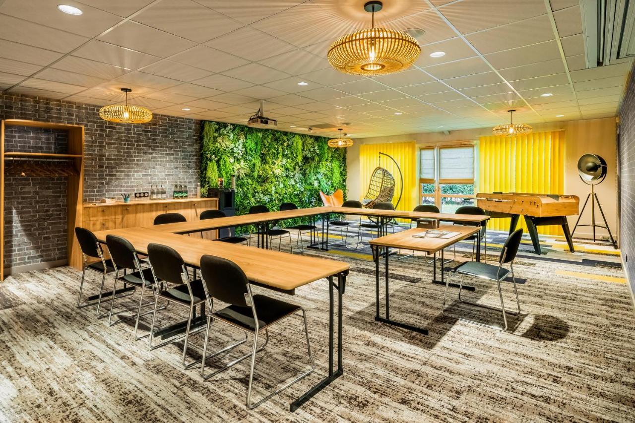 Mercure Lyon Est Chaponnay Exteriör bild