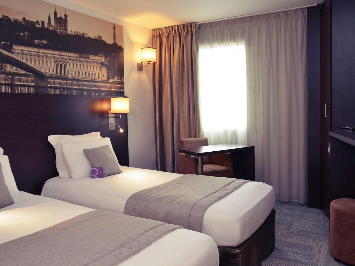 Mercure Lyon Est Chaponnay Exteriör bild